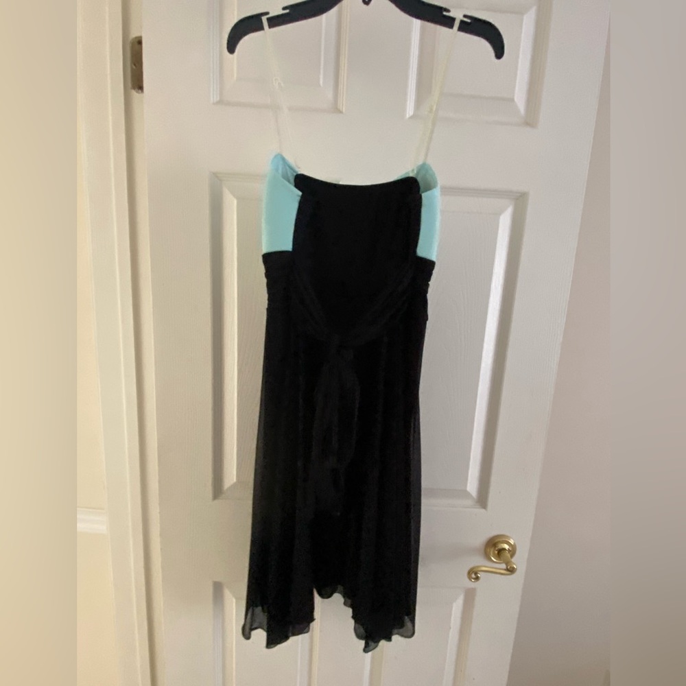 Prom dress - Picture 2 of 4